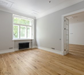 Holzparkett und Dielen